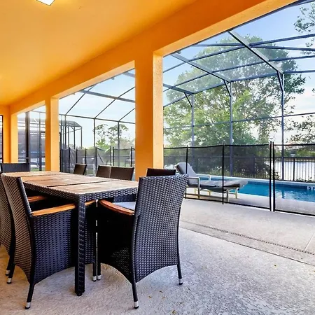 Davenport - Spacious 6Bd/5.5Ba Pool Home-#6Av151